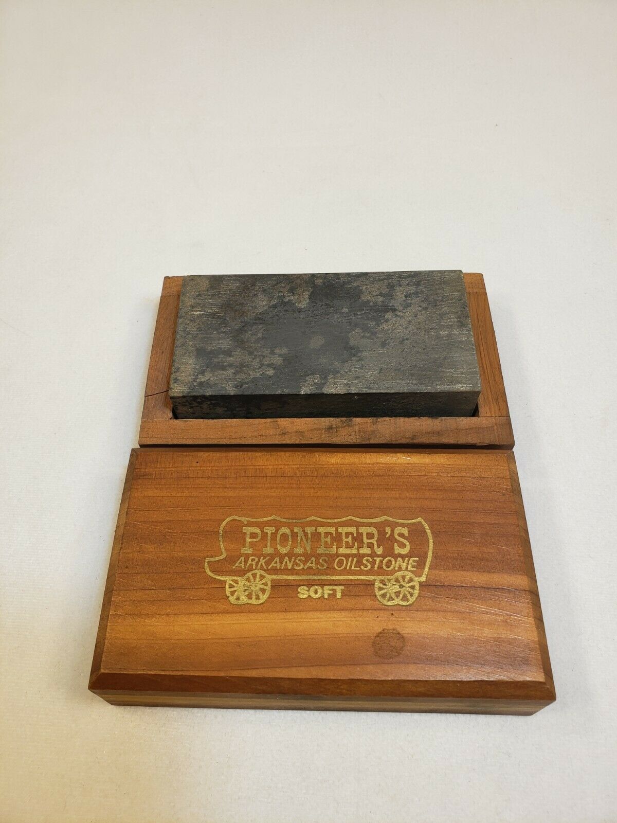 Vintage Pioneer's Arkansas Oilstone Soft Sharpening Stone Beautifully Made Box