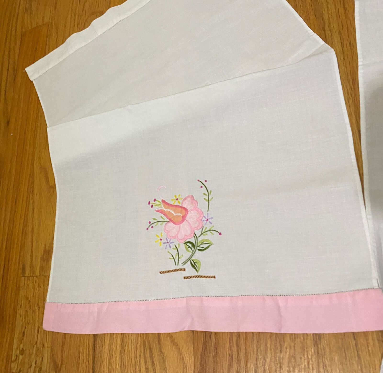 Hand Made, Machine Embroidered Applique Floral Pink Trim Cotten Tea Towels